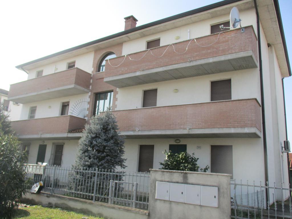 Il Grande Fiume Lägenhet Occhiobello Exteriör bild